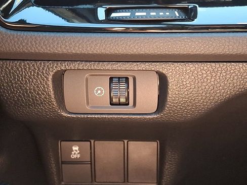 Used 2025 Honda Civic Sport image 25