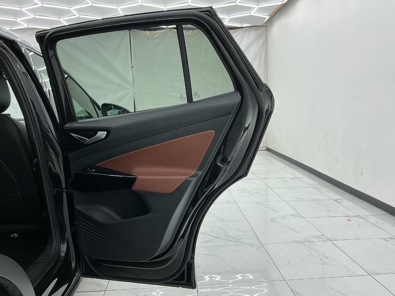 Used 2021 Volkswagen ID.4 Pro S RWD image 25