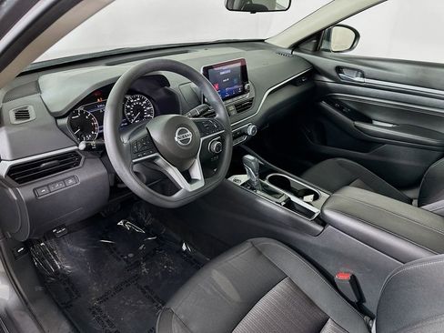 Used 2021 Nissan Altima 2.5 SV image 14