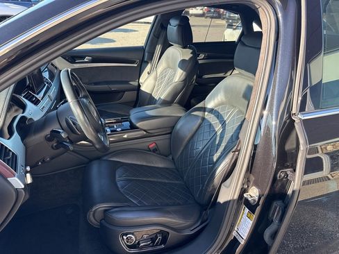 Used 2015 Audi S8 w/ S8 Cold Weather Package image 2