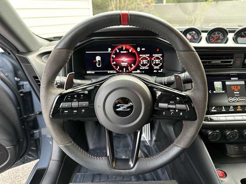 Used 2024 Nissan Z NISMO w/ Floor Mat Package image 20