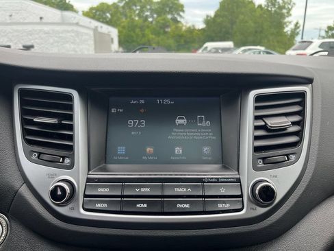 Used 2018 Hyundai Tucson Value w/ Cargo Package AWD/4WD image 17