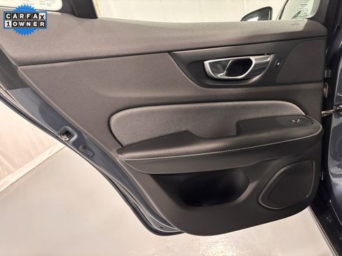 Used 2021 Volvo S60 T6 R-Design image 22