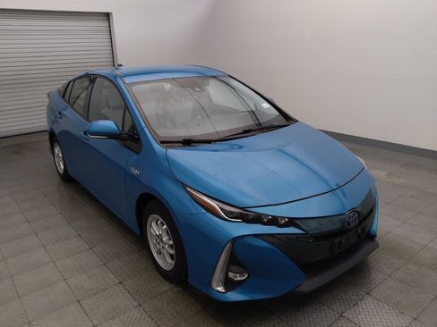 Used 2018 Toyota Prius Prime Advanced FWD image 13