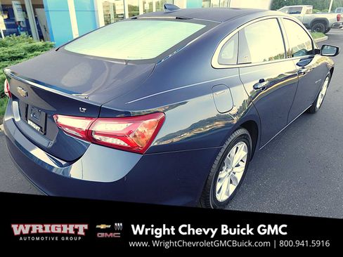 Used 2022 Chevrolet Malibu LT image 3