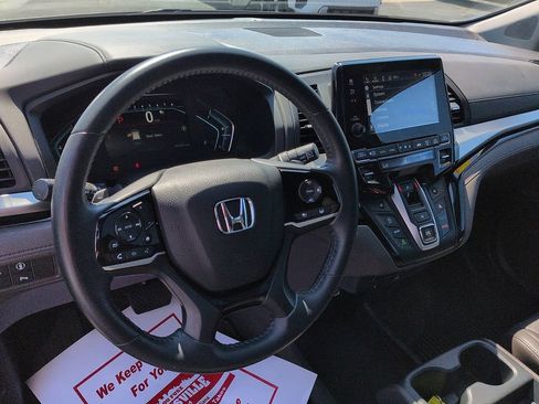 Used 2021 Honda Odyssey Touring image 9