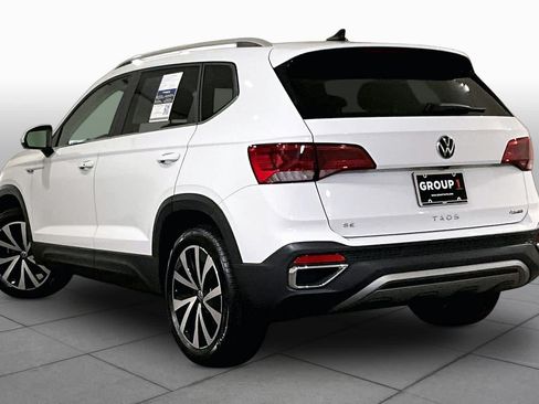 Used 2022 Volkswagen Taos SE AWD/4WD image 11
