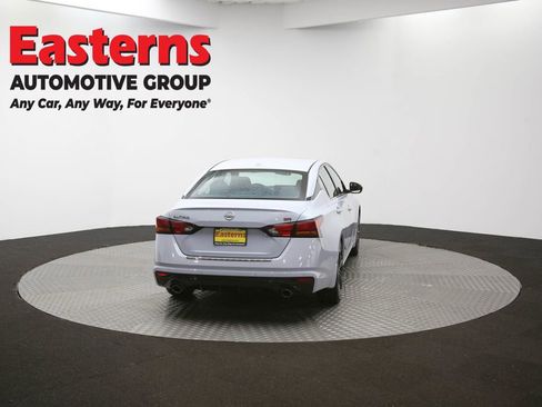 Used 2023 Nissan Altima 2.5 SR w/ SR Premium Package image 38