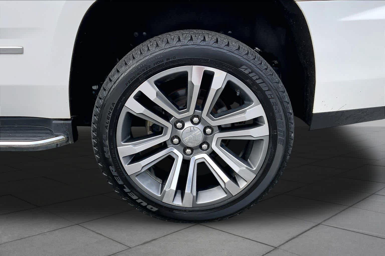 Used 2019 GMC Yukon Denali w/ Open Road Package RWD image 10