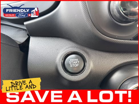 Used 2025 Hyundai Venue SEL FWD image 37