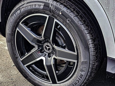 New 2026 Mercedes-Benz GLC 300 4MATIC image 11