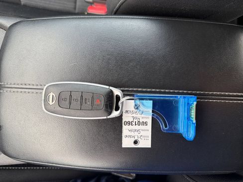Used 2024 Nissan Sentra SV FWD image 31