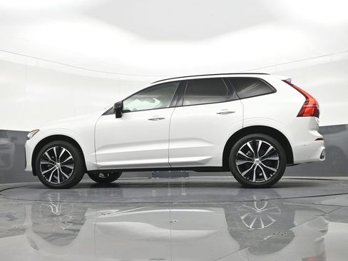 Used 2024 Volvo XC60 B5 Plus w/ Protection Package Premier AWD/4WD image 30