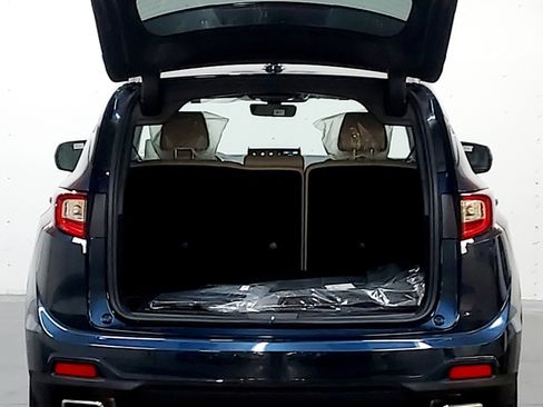 New 2026 Acura RDX SH-AWD image 8