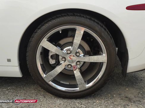 Used 2009 Chevrolet Corvette Convertible w/ Preferred Equipment Group RWD image 12