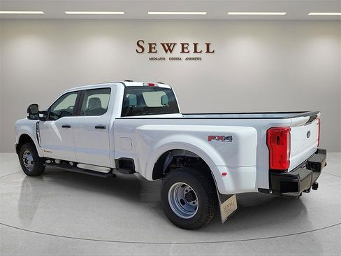 Used 2024 Ford F350 XL image 3