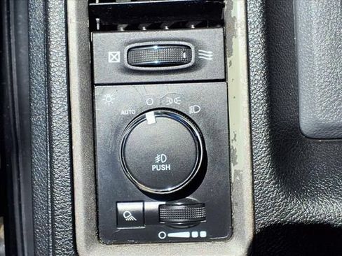 Used 2014 RAM 1500 Express w/ Black Ram 1500 Express Group RWD image 21