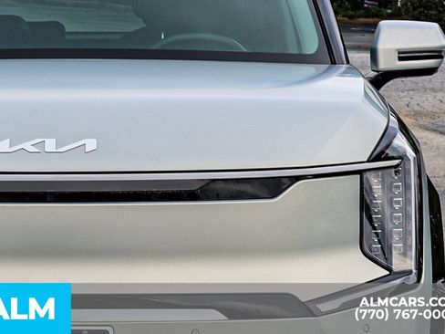 Used 2024 Kia EV9 Land AWD/4WD image 15