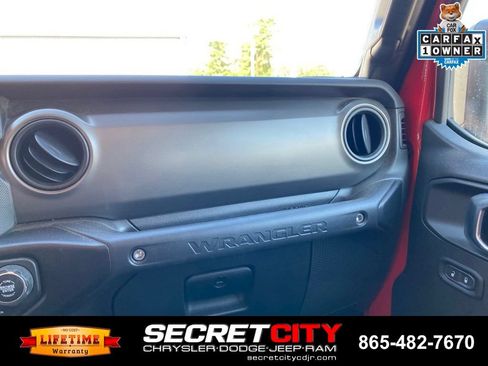 Used 2022 Jeep Wrangler Unlimited Sport AWD/4WD image 14