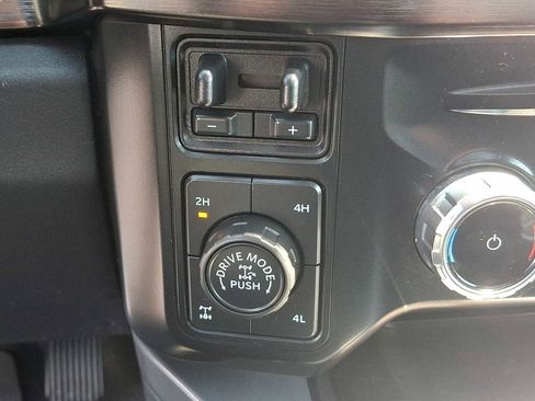 Certified 2024 Ford F350 Lariat w/ Lariat Ultimate Package AWD/4WD image 25