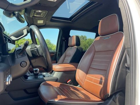 Used 2024 GMC Sierra 1500 Denali Ultimate AWD/4WD image 17