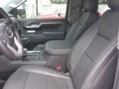 Used 2025 GMC Sierra 1500 Denali AWD/4WD image 11