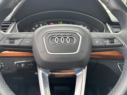 Used 2023 Audi Q5 2.0T Premium w/ Convenience Package image 36