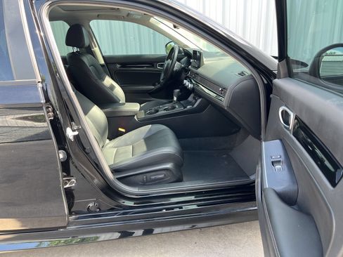 Used 2024 Honda Civic Touring image 16