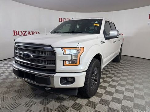 Used 2017 Ford F150 Platinum w/ Equipment Group 701A Luxury AWD/4WD image 4