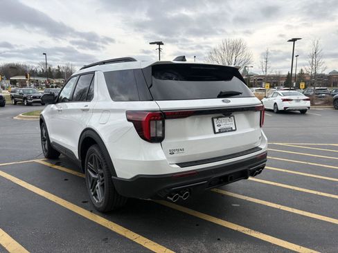 New 2026 Ford Explorer ST image 4