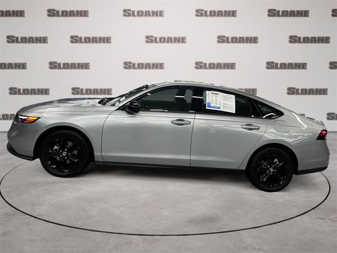 Used 2025 Honda Accord SE image 2