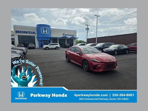 Used 2025 Toyota Camry XSE FWD image 1
