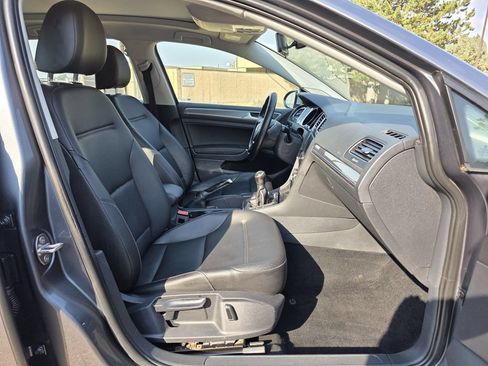 Used 2017 Volkswagen Golf Alltrack SE AWD/4WD image 22