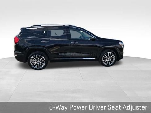 Used 2023 GMC Terrain Denali image 30