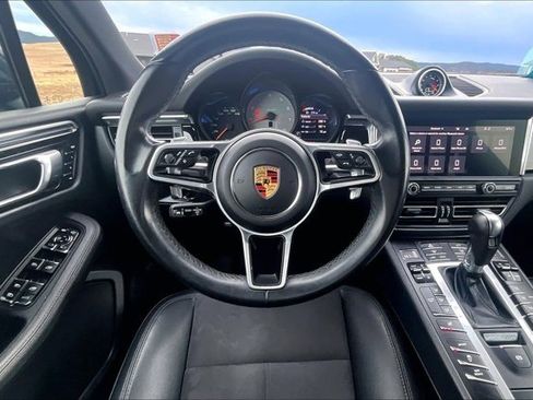 Used 2021 Porsche Macan S image 8
