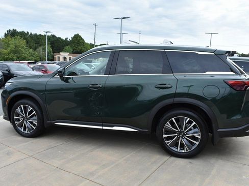 New 2026 INFINITI QX60 Luxe w/ Family Package image 8