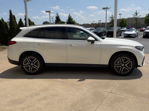 Used 2023 Mercedes-Benz GLC 300 4MATIC image 6
