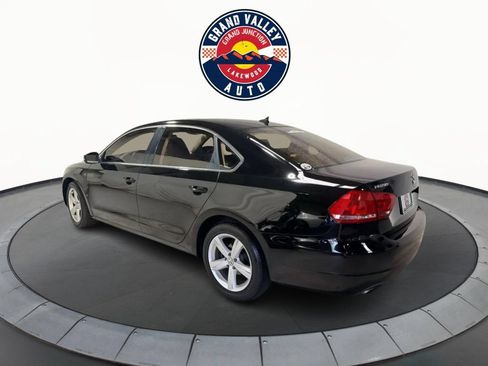 Used 2015 Volkswagen Passat 1.8T SE FWD image 7