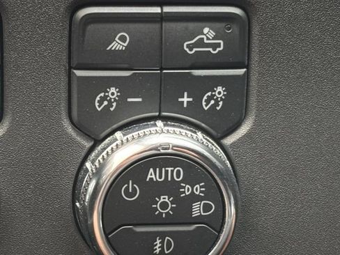 Used 2024 GMC Sierra 1500 SLT AWD/4WD image 36