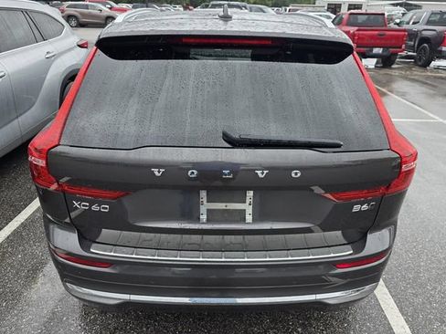 Used 2022 Volvo XC60 B6 Inscription w/ Advanced Package AWD/4WD image 3