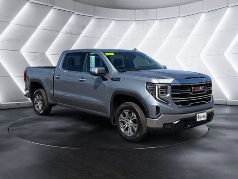 Certified 2025 GMC Sierra 1500 SLT AWD/4WD image 7