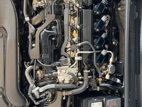 Used 2023 Toyota Corolla LE FWD image 29