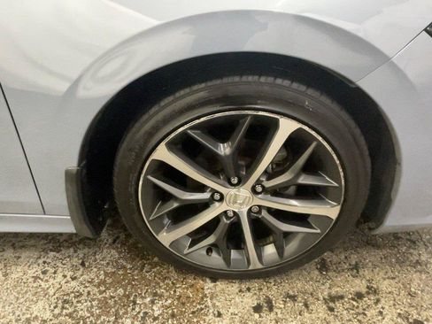 Used 2024 Honda Civic Touring image 18