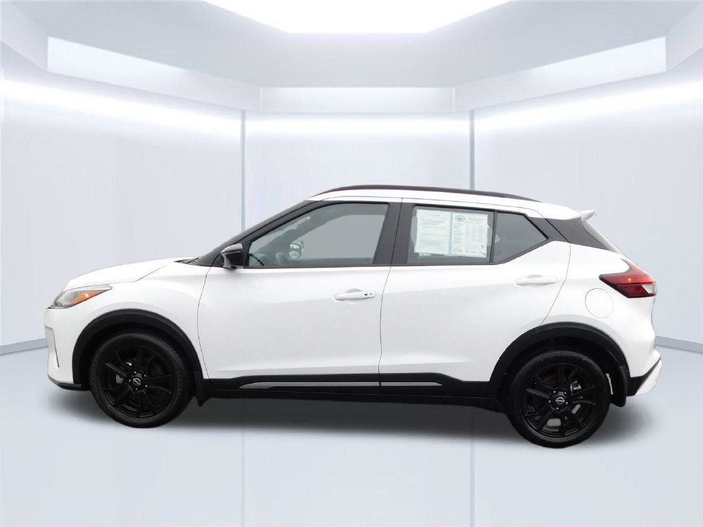 Used 2024 Nissan Kicks SR FWD image 6