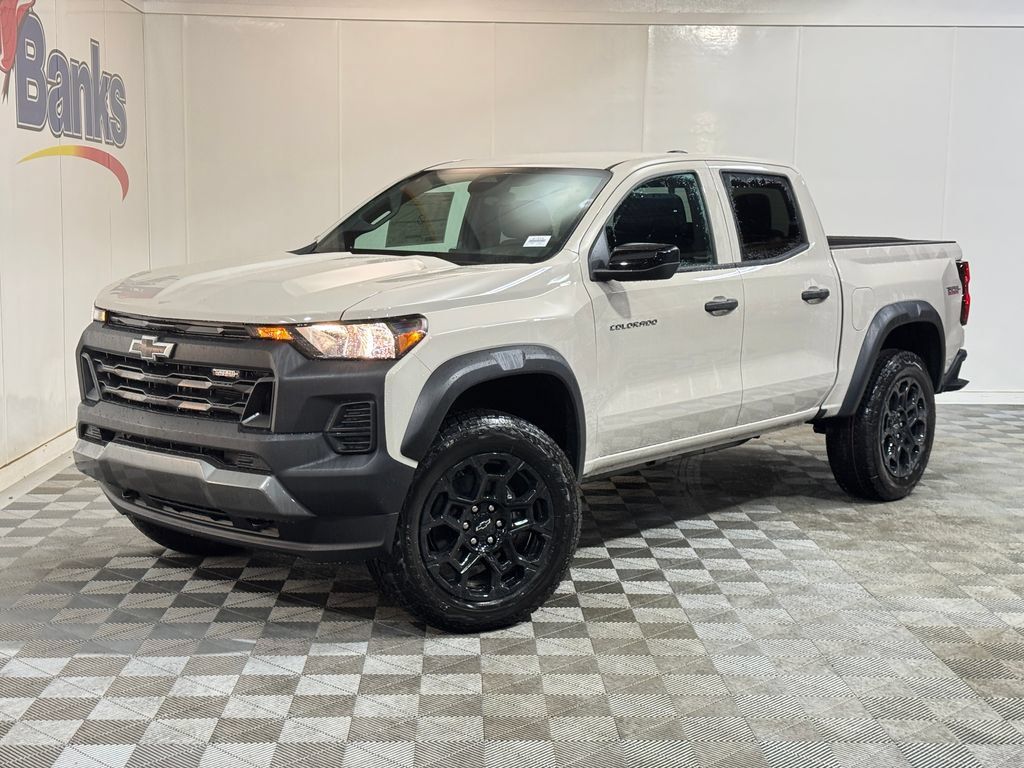 New 2026 Chevrolet Colorado Trail Boss AWD/4WD image 2