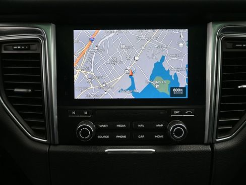 Used 2017 Porsche Macan GTS image 12