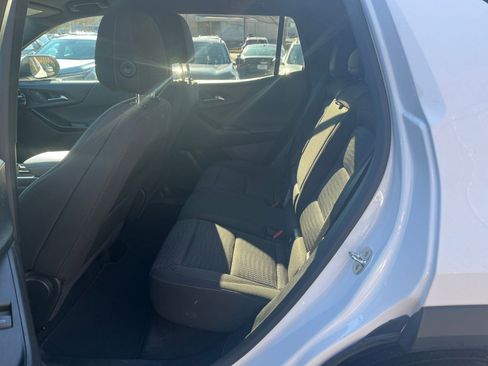 Used 2025 Chevrolet Equinox LT image 21