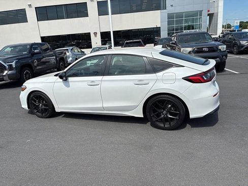 Used 2025 Honda Civic Sport image 15