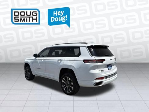 Certified 2021 Jeep Grand Cherokee L Overland w/ Luxury Tech Group IV AWD/4WD image 4
