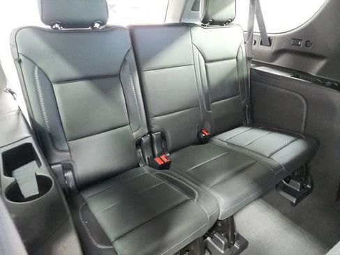 Used 2021 GMC Yukon XL Denali w/ Denali Premium Package image 46